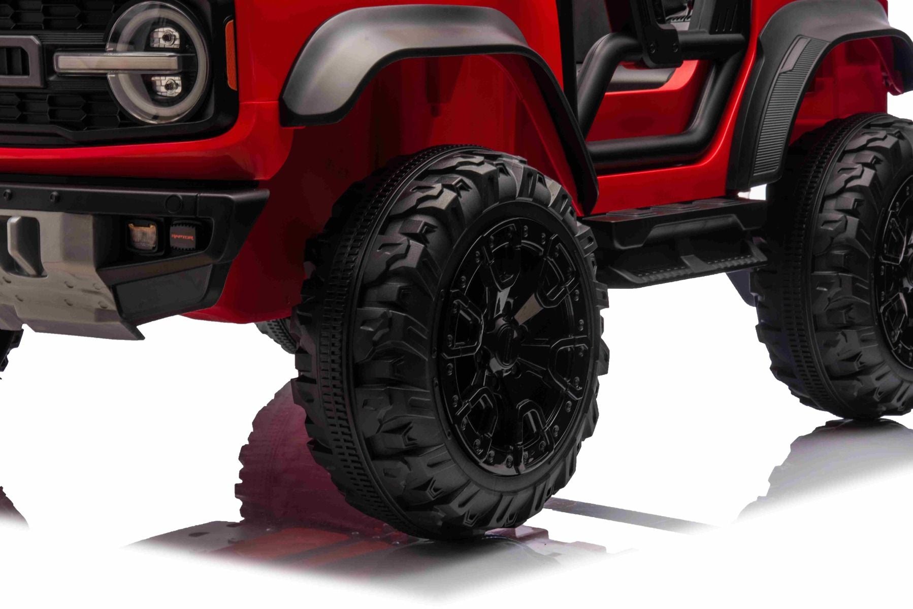 Ford Bronco XL Elektro-Kinderauto mit Hinterradantrieb, lizenziert (Zweisitzer), Rot, Lithiumbatterie, hohe Federung, zwei Sitze, gefederte Hinterachse, 2,4-GHz-Fernbedienung, MP3-Player mit USB-Eingang, LED-Leuchten