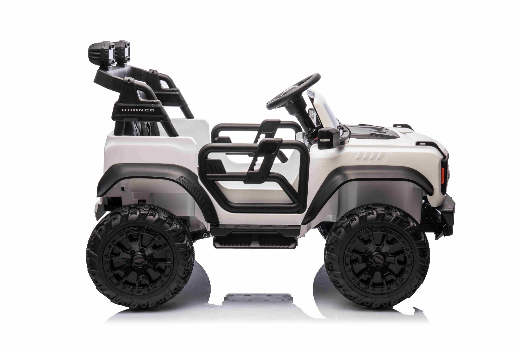 Ford Bronco XL Elektro-Kinderauto mit Hinterradantrieb, lizenziert (Zweisitzer), Weiß, Lithiumbatterie, hohe Federung, zwei Sitze, gefederte Hinterachse, 2,4-GHz-Fernbedienung, MP3-Player mit USB-Eingang, LED-Leuchten
