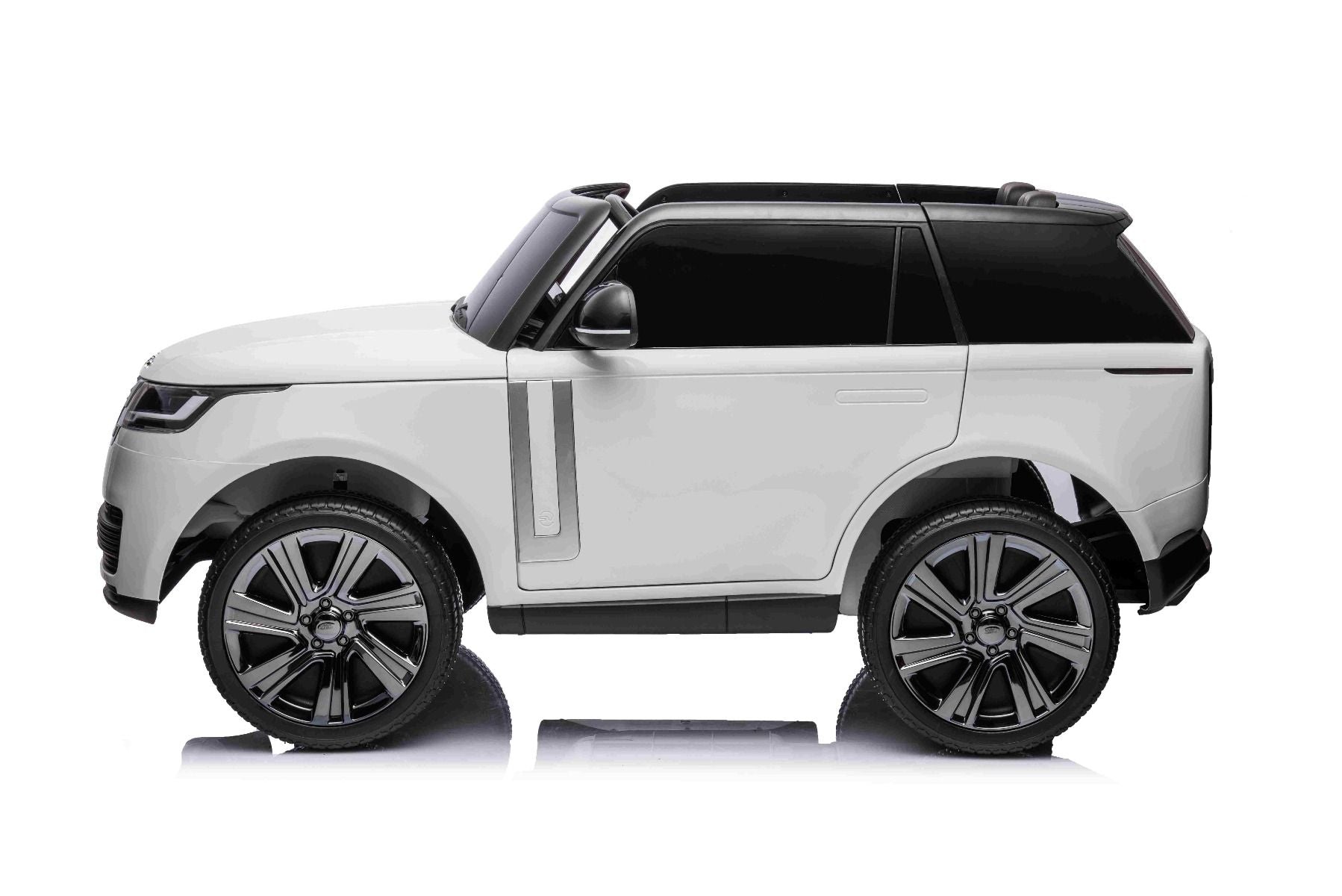 Elektro-Rutschauto Range Rover Modell 2023, Zweisitzer, Weiß, Kunstledersitze, Radio mit USB-Eingang, Heckantrieb mit Federung, 12V7AH-Batterie, EVA-Räder, Schlüsselstarter, 2,4-GHz-Fernbedienung, lizenziert