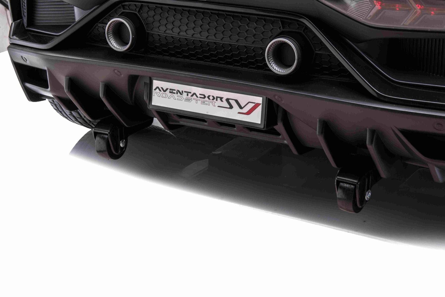 Elektroauto für Kinder Lamborghini Aventador 12V für zwei Benutzer, weiss, vertikal öffnende Türen, 2 x 12V Motor, 12V Batterie, 2,4 GHz Fernbedienung, weiche EVA-Räder, Federung, Sanftanlauf, MP3-Player mit USB, Original lizenziert