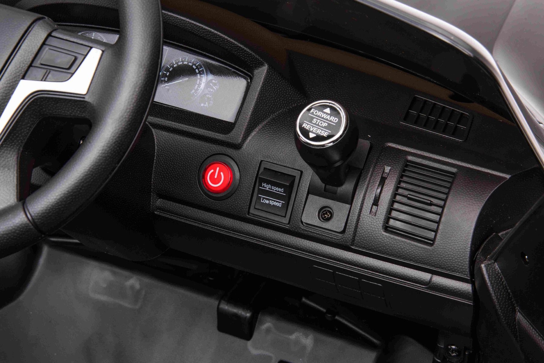 Kinder-Elektroauto Toyota Landcruiser 12V, SCHWARZ, Kunstledersitz, 12V/7AH-Akku, Öffnende Türen, 2 x 35W-Motor, 2.4GHz-Fernbedienung, weiche EVA-Räder, Federung, Sanftanlauf, MP3-Player mit USB-/AUX-Eingang, lizenziert