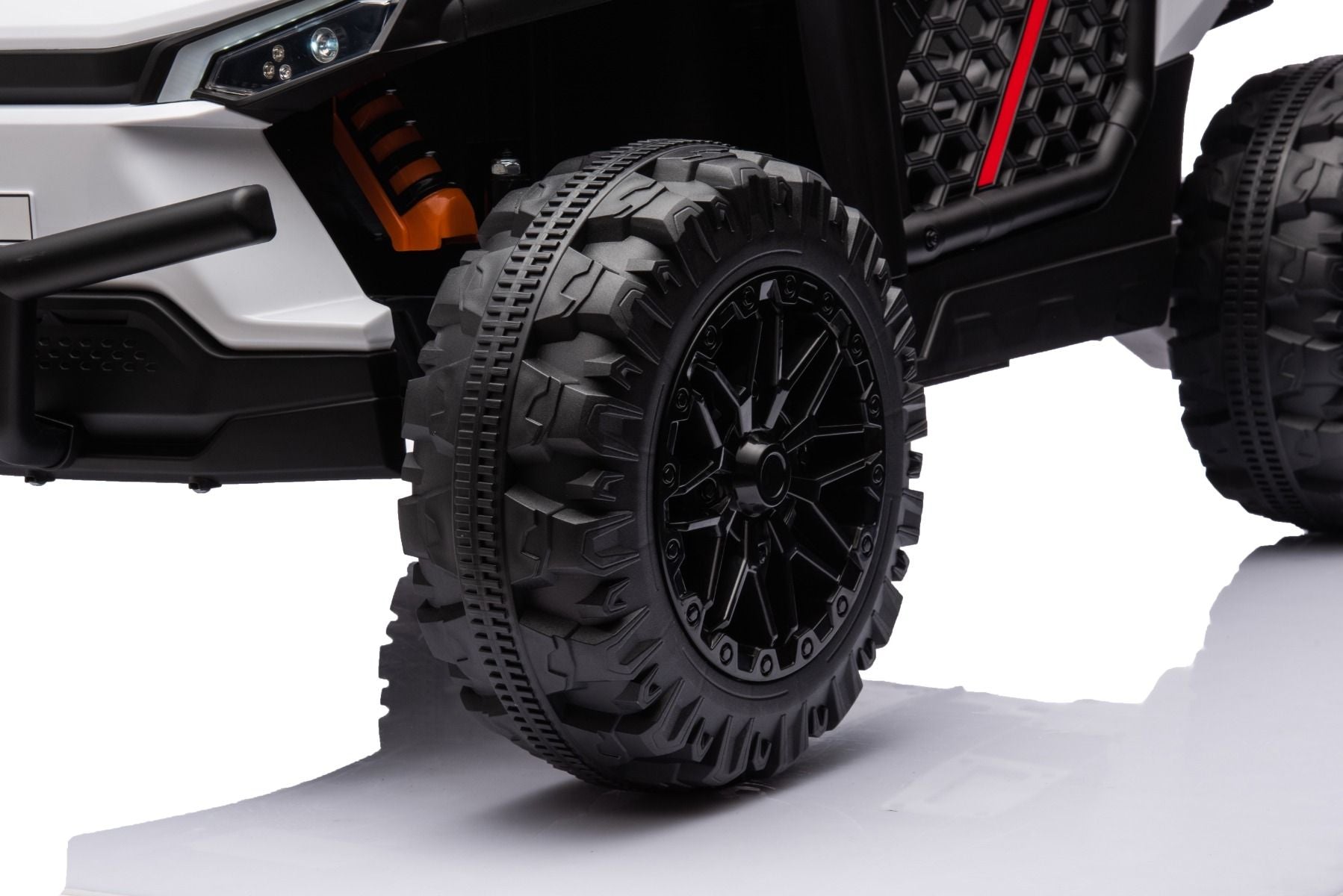 Elektrisches Aufsitzauto UTV Small 12V, weiß, Hinterradantrieb, 12V Batterie, Kunststoffräder, Breiter Doppelsitz für nur ein Kind, 2,4 GHz Fernbedienung, MP3-Player mit USB/SD-Eingang, LED-Leuchten