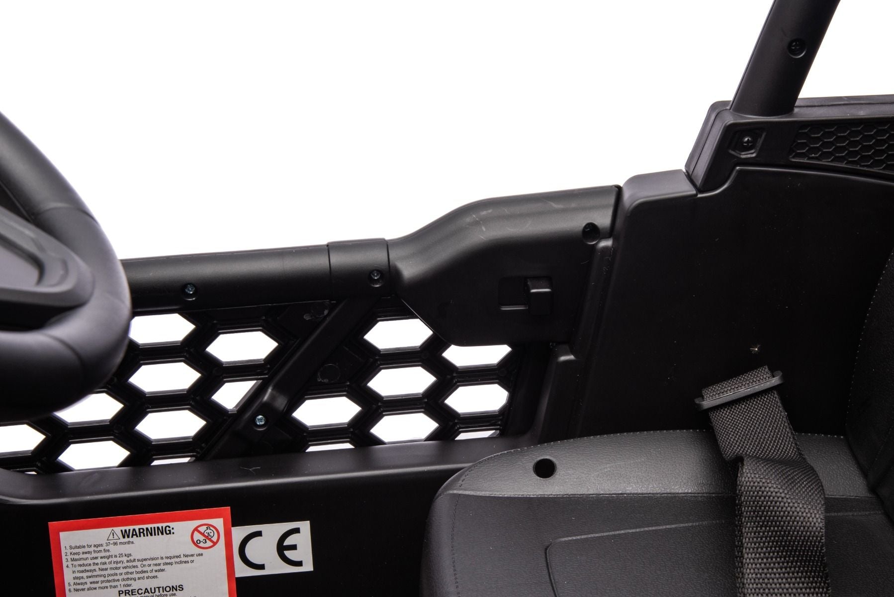 Elektrisches Aufsitzauto UTV Small 12V, weiß, Hinterradantrieb, 12V Batterie, Kunststoffräder, Breiter Doppelsitz für nur ein Kind, 2,4 GHz Fernbedienung, MP3-Player mit USB/SD-Eingang, LED-Leuchten