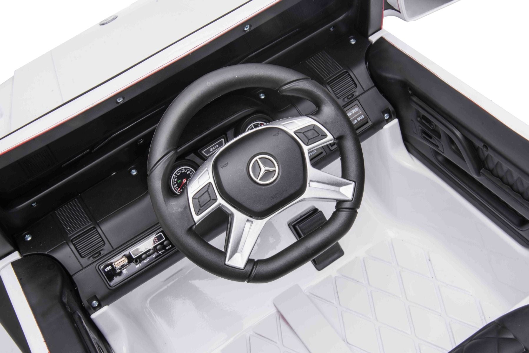 Elektro-Rutschauto Mercedes-Benz G63 AMG 6X6, Einsitzer, Weiß, 6 Räder mit Einzelradaufhängung, Antrieb 2 x 45-W-Motoren, 12V10AH-Batterie, Kunststoffräder und -sitz, Fernbedienung, lizenziert