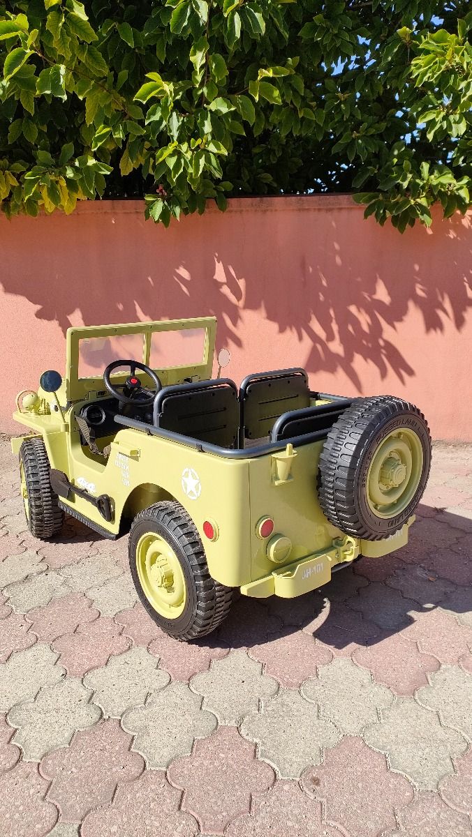 RIRICAR 4x4 Kinder Elektroauto 12V USA Army, 3 sitzer, Elektroauto für Kinder mit 2,4GHz Fernbedienung, MP3/USB/SD, Elektrofahrzeug Kinder ab 3-8 Jahre