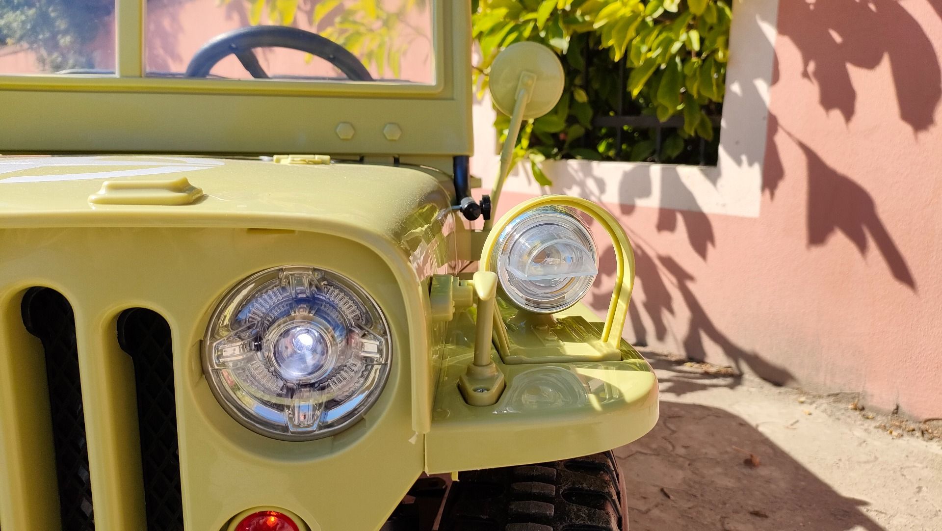 RIRICAR 4x4 Kinder Elektroauto 12V USA Army, 3 sitzer, Elektroauto für Kinder mit 2,4GHz Fernbedienung, MP3/USB/SD, Elektrofahrzeug Kinder ab 3-8 Jahre