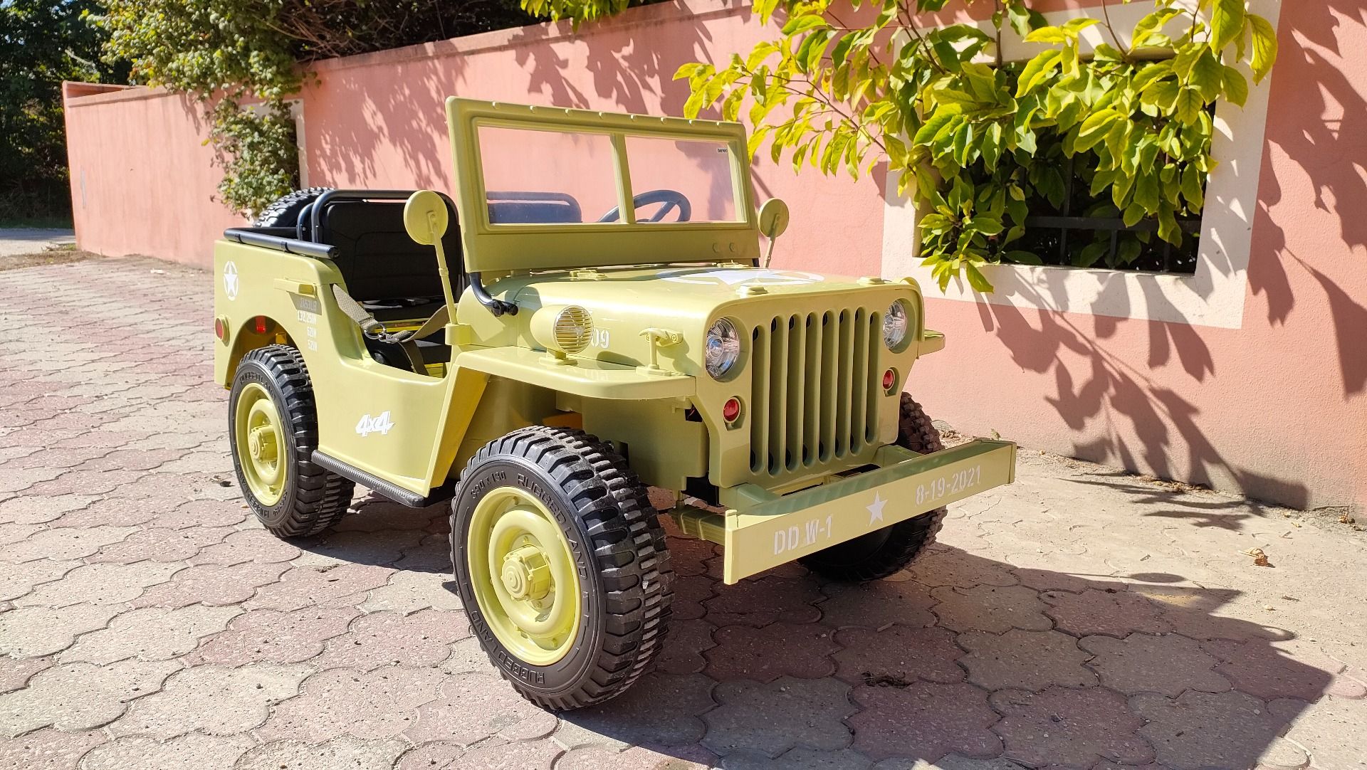 RIRICAR 4x4 Kinder Elektroauto 12V USA Army, 3 sitzer, Elektroauto für Kinder mit 2,4GHz Fernbedienung, MP3/USB/SD, Elektrofahrzeug Kinder ab 3-8 Jahre