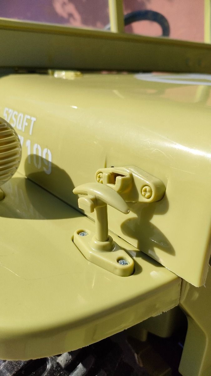 RIRICAR 4x4 Kinder Elektroauto 12V USA Army, 3 sitzer, Elektroauto für Kinder mit 2,4GHz Fernbedienung, MP3/USB/SD, Elektrofahrzeug Kinder ab 3-8 Jahre