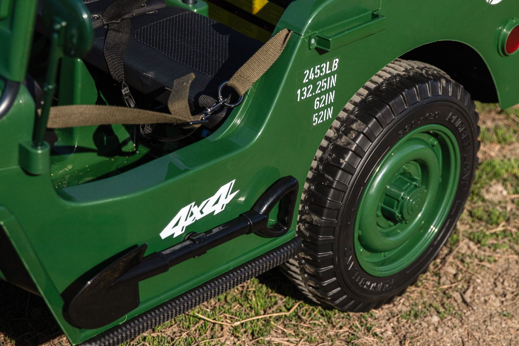 RIRICAR 4x4 Kinder Elektroauto 12V USA Army, 3 sitzer, Elektroauto für Kinder mit 2,4GHz Fernbedienung, MP3/USB/SD, Elektrofahrzeug Kinder ab 3-8 Jahre