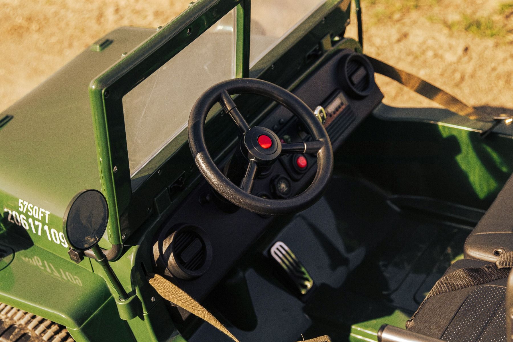 RIRICAR 4x4 Kinder Elektroauto 12V USA Army, 3 sitzer, Elektroauto für Kinder mit 2,4GHz Fernbedienung, MP3/USB/SD, Elektrofahrzeug Kinder ab 3-8 Jahre