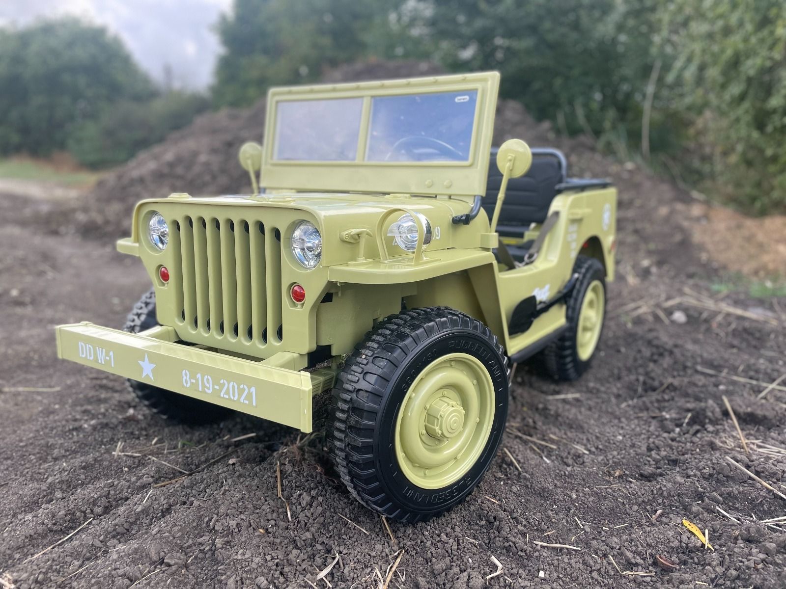 RIRICAR 4x4 Kinder Elektroauto 12V USA Army, 3 sitzer, Elektroauto für Kinder mit 2,4GHz Fernbedienung, MP3/USB/SD, Elektrofahrzeug Kinder ab 3-8 Jahre